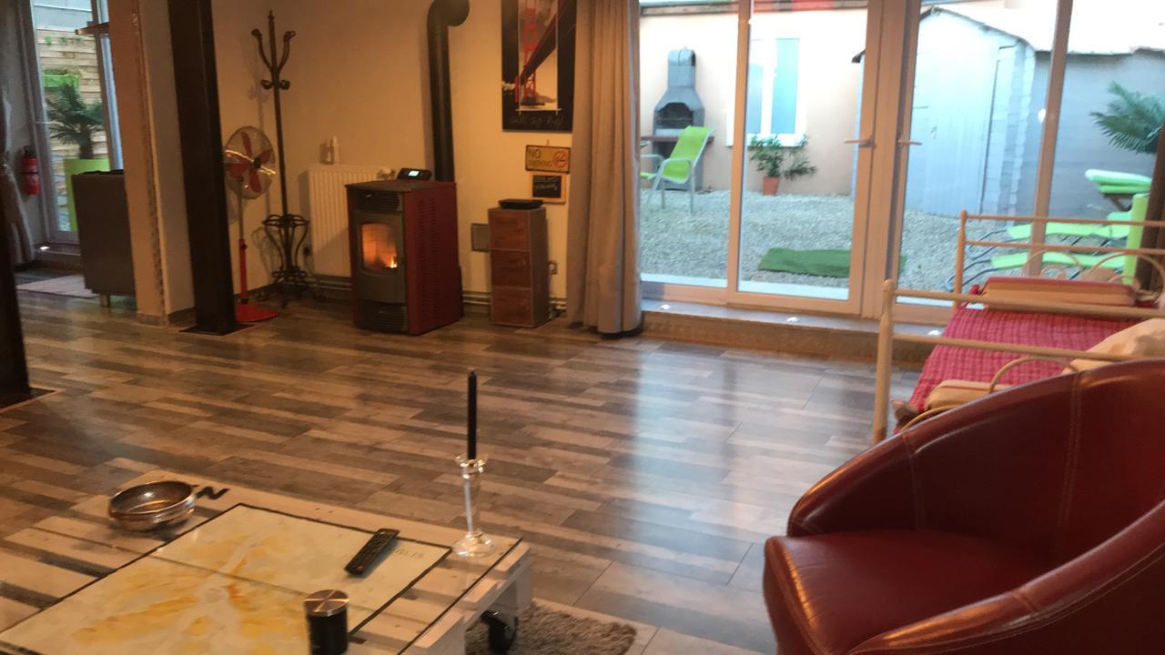 Villa Loft L Atelier De Jacques Pres De Chablis Villy  Exterior foto